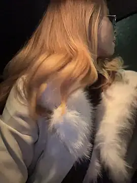 AnastasiaAniess online show from 12/20/25, 08:01