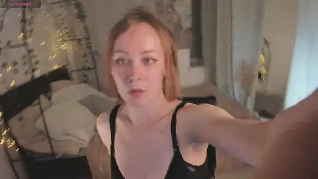 LilianKroft online show from 06/03/26, 12:28