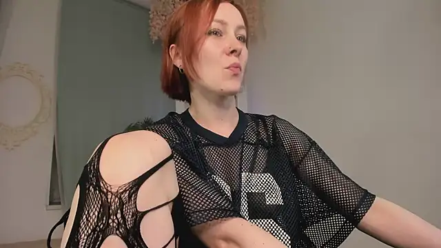 Snapshot of LilianKroft chatting on 06/23/26, 12:14 LilianKroft online show from 06/23/26, 12:14