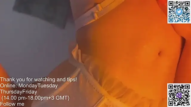 Snapshot of LilianKroft chatting on 03/21/25, 03:02 LilianKroft online show from 03/21/25, 03:02