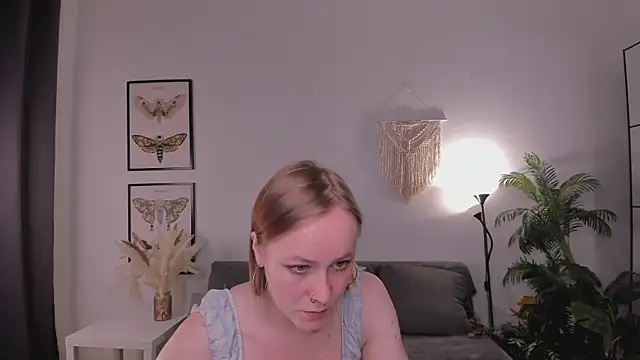 LilianKroft online show from 04/28/26, 12:53