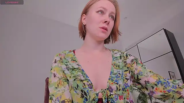LilianKroft online show from 04/30/26, 11:17