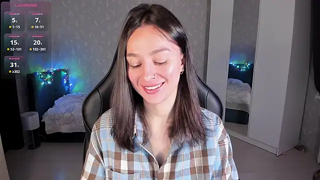 Snapshot of EllaFresh chatting on 02/15/26, 05:08 EllaFresh online show from 02/15/26, 05:08