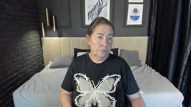 LindaPassionate online show from 07/10/26, 05:29