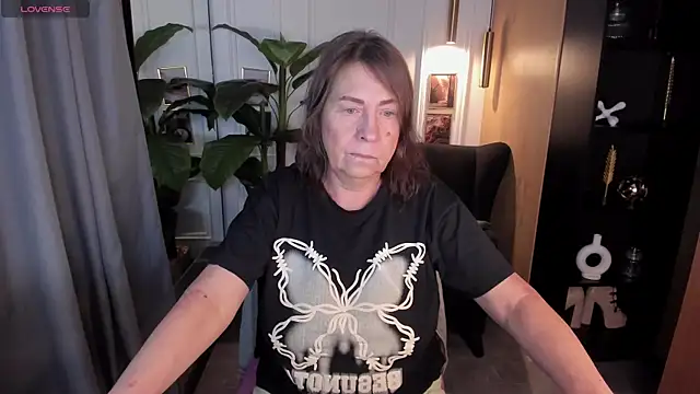 LindaPassionate online show from 07/24/26, 05:14