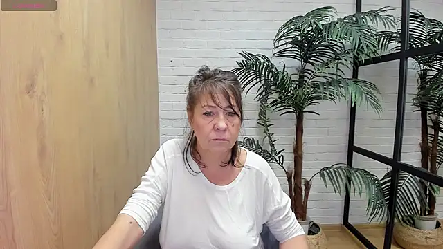 LindaPassionate online show from 03/18/25, 05:23