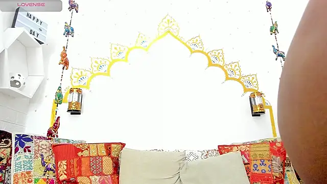 LadyNahir online show from 02/15/26, 06:36