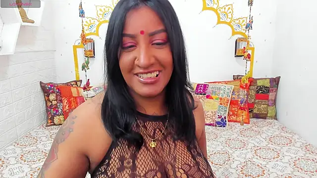 LadyNahir online show from 02/25/26, 06:30