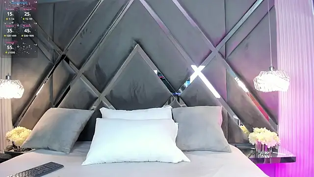 Snapshot of myax_evans chatting on 02/25/26, 11:43 myax evans online show from 02/25/26, 11:43