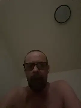 Snapshot of Atlanta21 chatting on 02/15/26, 12:48 Atlanta21 online show from 02/15/26, 12:48