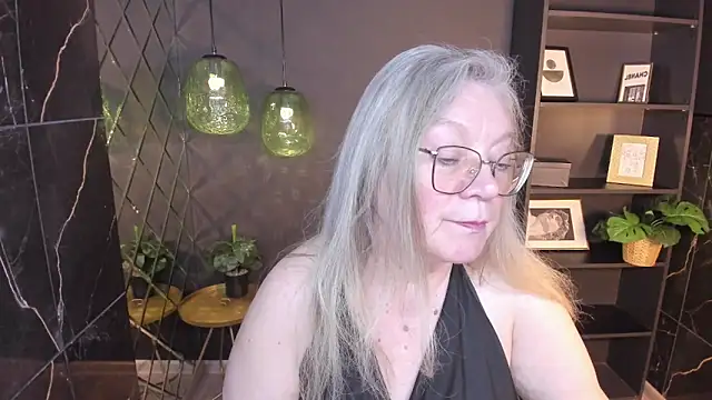 Snapshot of NataliMellow chatting on 05/11/26, 02:45 NataliMellow online show from 05/11/26, 02:45