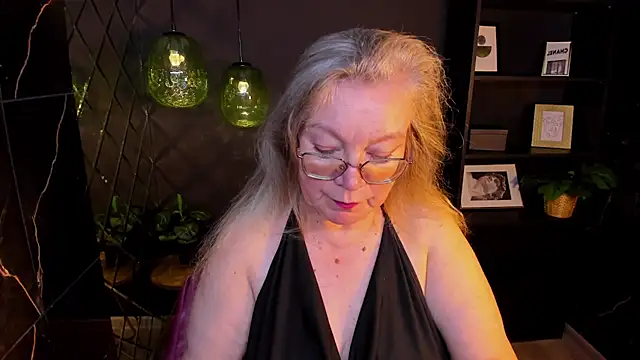 Snapshot of NataliMellow chatting on 06/12/26, 01:09 NataliMellow online show from 06/12/26, 01:09