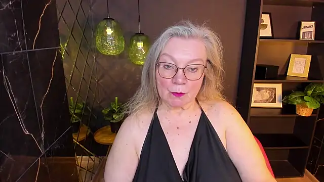 Snapshot of NataliMellow chatting on 04/18/26, 01:13 NataliMellow online show from 04/18/26, 01:13