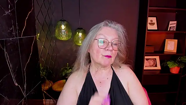 Snapshot of NataliMellow chatting on 06/08/26, 01:11 NataliMellow online show from 06/08/26, 01:11