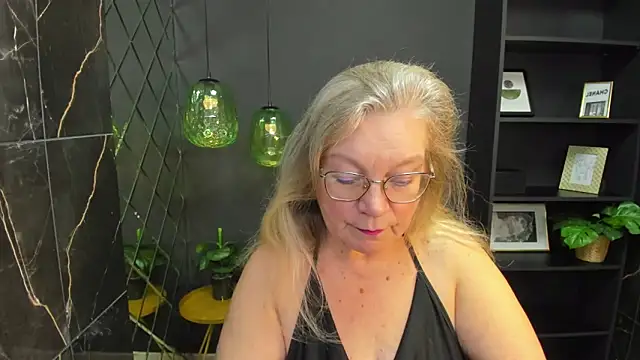 NataliMellow online show from 11/02/25, 12:54