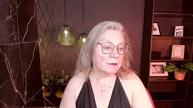 Snapshot of NataliMellow chatting on 06/19/26, 01:06 NataliMellow online show from 06/19/26, 01:06