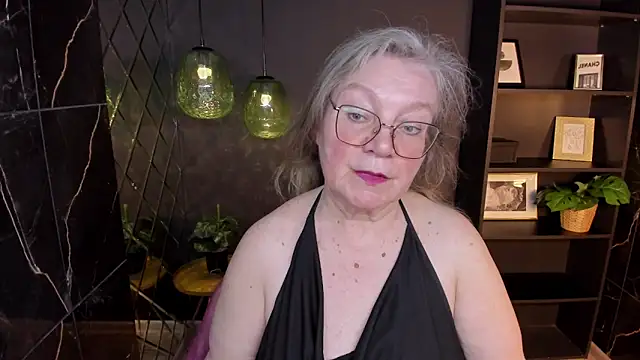 Snapshot of NataliMellow chatting on 05/17/26, 01:11 NataliMellow online show from 05/17/26, 01:11