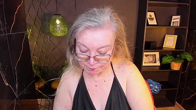 Snapshot of NataliMellow chatting on 04/25/26, 01:14 NataliMellow online show from 04/25/26, 01:14