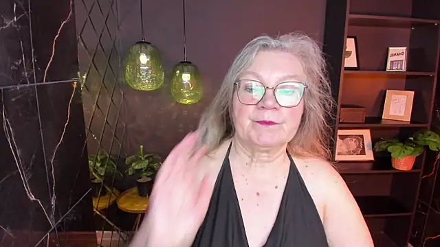 Snapshot of NataliMellow chatting on 06/02/26, 01:11 NataliMellow online show from 06/02/26, 01:11