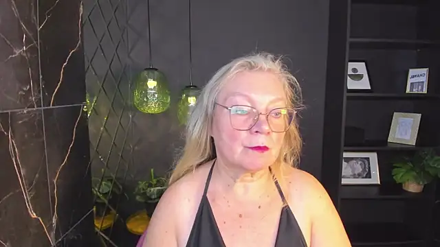 NataliMellow online show from 10/18/25, 01:02