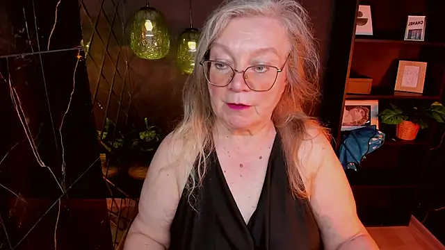 Snapshot of NataliMellow chatting on 06/24/26, 01:21 NataliMellow online show from 06/24/26, 01:21