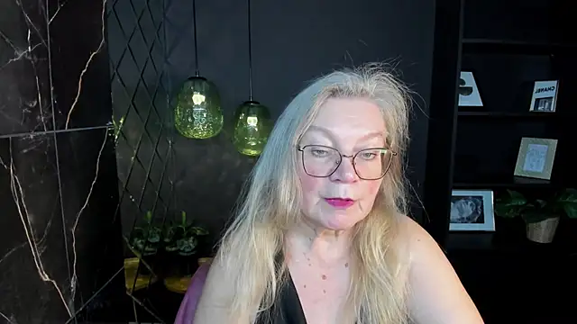 NataliMellow online show from 11/28/25, 01:11