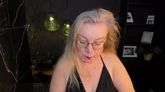 NataliMellow online show from 11/30/25, 01:12