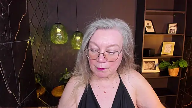 Snapshot of NataliMellow chatting on 04/24/26, 01:24 NataliMellow online show from 04/24/26, 01:24