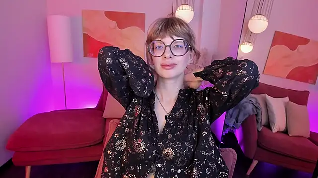 Snapshot of RubySoft chatting on 11/07/25, 09:19 RubySoft online show from 11/07/25, 09:19