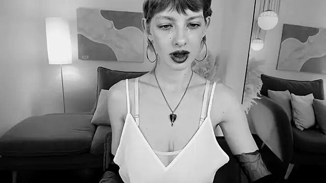 Snapshot of RubySoft chatting on 10/31/25, 09:00 RubySoft online show from 10/31/25, 09:00