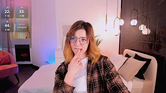 Snapshot of JaneGraceful chatting on 03/07/25, 12:23 JaneGraceful online show from 03/07/25, 12:23
