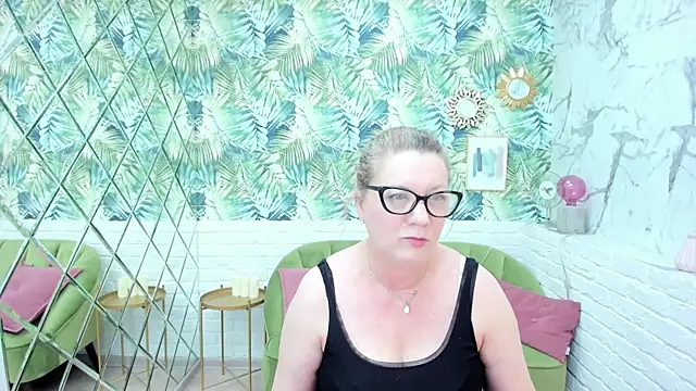 LeaPure online show from 04/07/26, 04:20