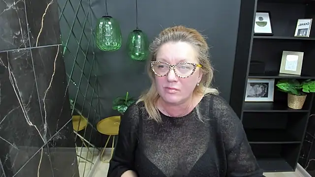 LeaPure online show from 03/01/25, 11:17