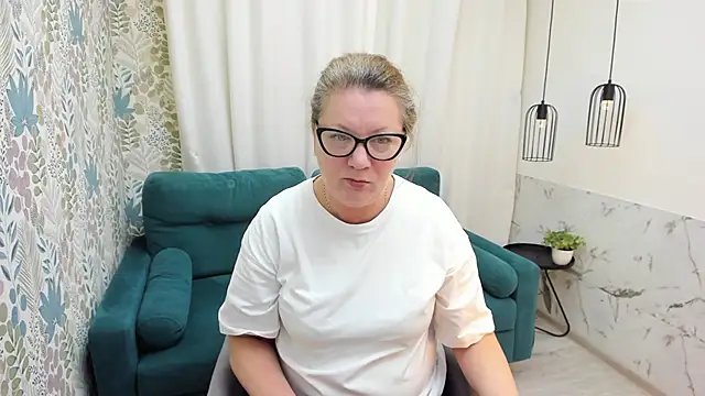 LeaPure online show from 05/16/26, 05:06