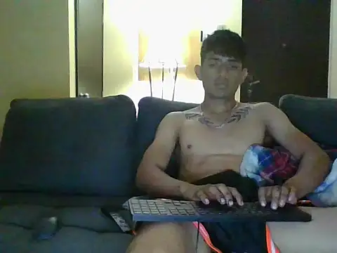 Snapshot of anonymo8976 chatting on 03/02/26, 10:44 anonymo8976 online show from 03/02/26, 10:44