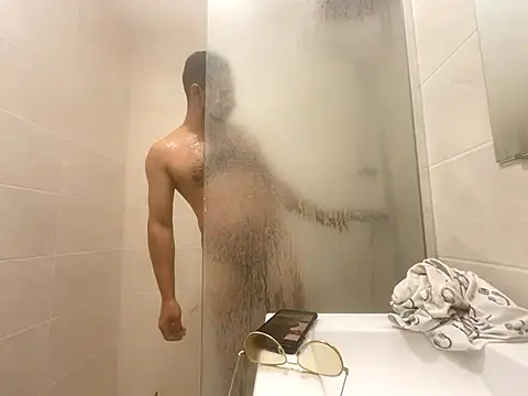 Snapshot of Enderson007 chatting on 09/28/25, 10:39 Enderson007 online show from 09/28/25, 10:39