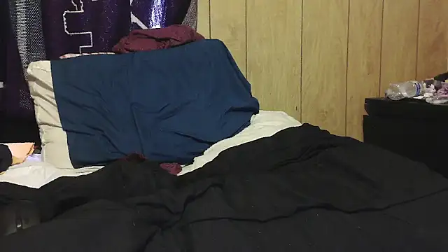 Snapshot of dantehot2020 chatting on 03/01/26, 04:07 dantehot2020 online show from 03/01/26, 04:07