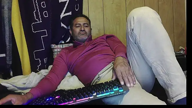 Snapshot of dantehot2020 chatting on 03/15/26, 03:02 dantehot2020 online show from 03/15/26, 03:02