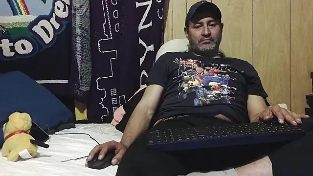 Snapshot of dantehot2020 chatting on 02/04/26, 02:17 dantehot2020 online show from 02/04/26, 02:17