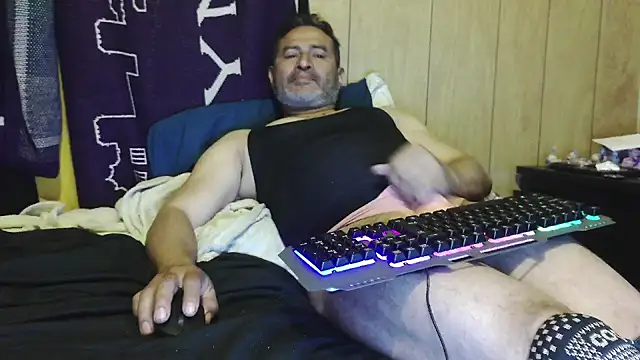 Snapshot of dantehot2020 chatting on 02/23/26, 11:49 dantehot2020 online show from 02/23/26, 11:49