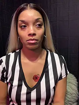 Rakiyahcharms online show from 11/28/25, 10:21