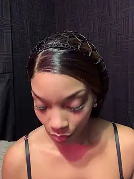 Snapshot of Rakiyahcharms chatting on 12/21/25, 08:20 Rakiyahcharms online show from 12/21/25, 08:20