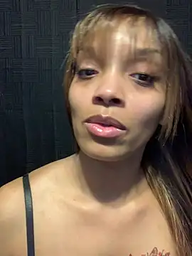 Snapshot of Rakiyahcharms chatting on 02/14/26, 07:41 Rakiyahcharms online show from 02/14/26, 07:41