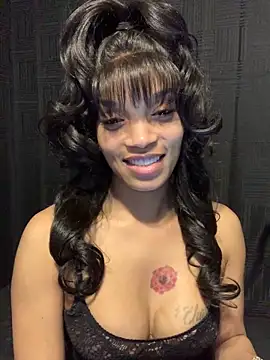 Snapshot of Rakiyahcharms chatting on 02/21/26, 06:15 Rakiyahcharms online show from 02/21/26, 06:15