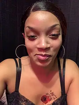 Rakiyahcharms online show from 12/18/25, 05:23