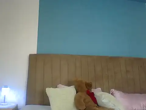 naya86 online show from 12/19/25, 12:29