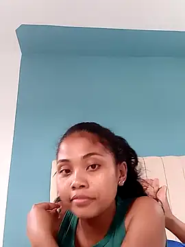 Snapshot of naya86 chatting on 02/18/25, 12:28 naya86 online show from 02/18/25, 12:28
