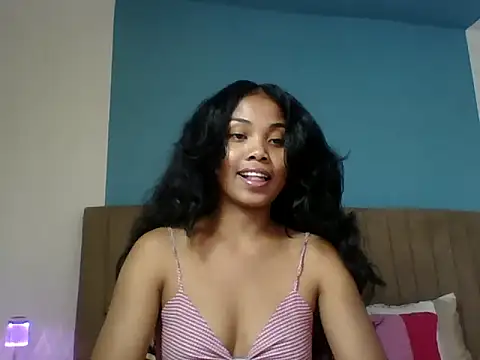 Snapshot of naya86 chatting on 10/04/25, 10:50 naya86 online show from 10/04/25, 10:50