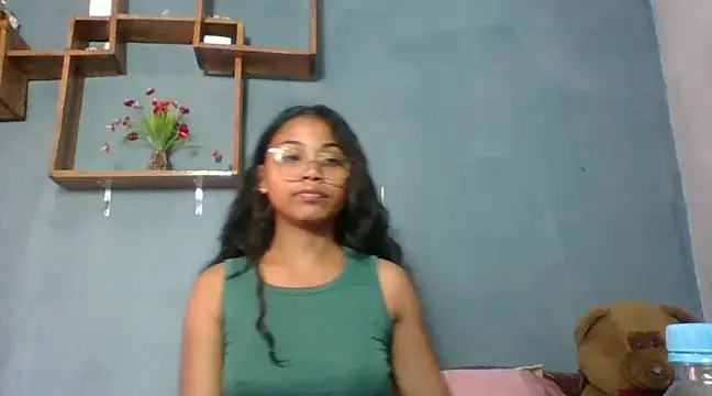 Snapshot of naya86 chatting on 02/18/25, 06:15 naya86 online show from 02/18/25, 06:15