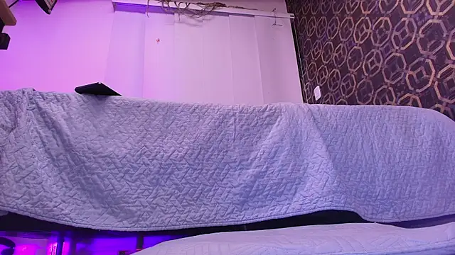 sarakaisy online show from 10/17/25, 12:07